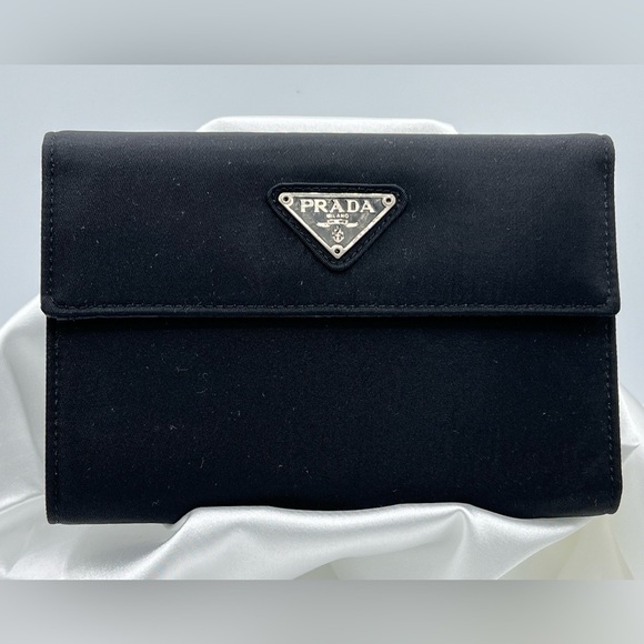 PRADA Portafoglio Tessuto Black Tri-Fold Wallet EUC - Picture 1 of 8